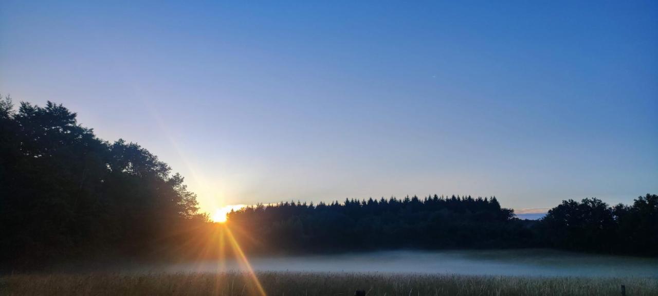 Vila Le Pas Du Loup Royere-de-Vassiviere Exteriér fotografie